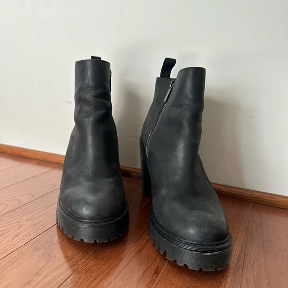 Doc Martens Magdalena Heeled Chelsea Boot